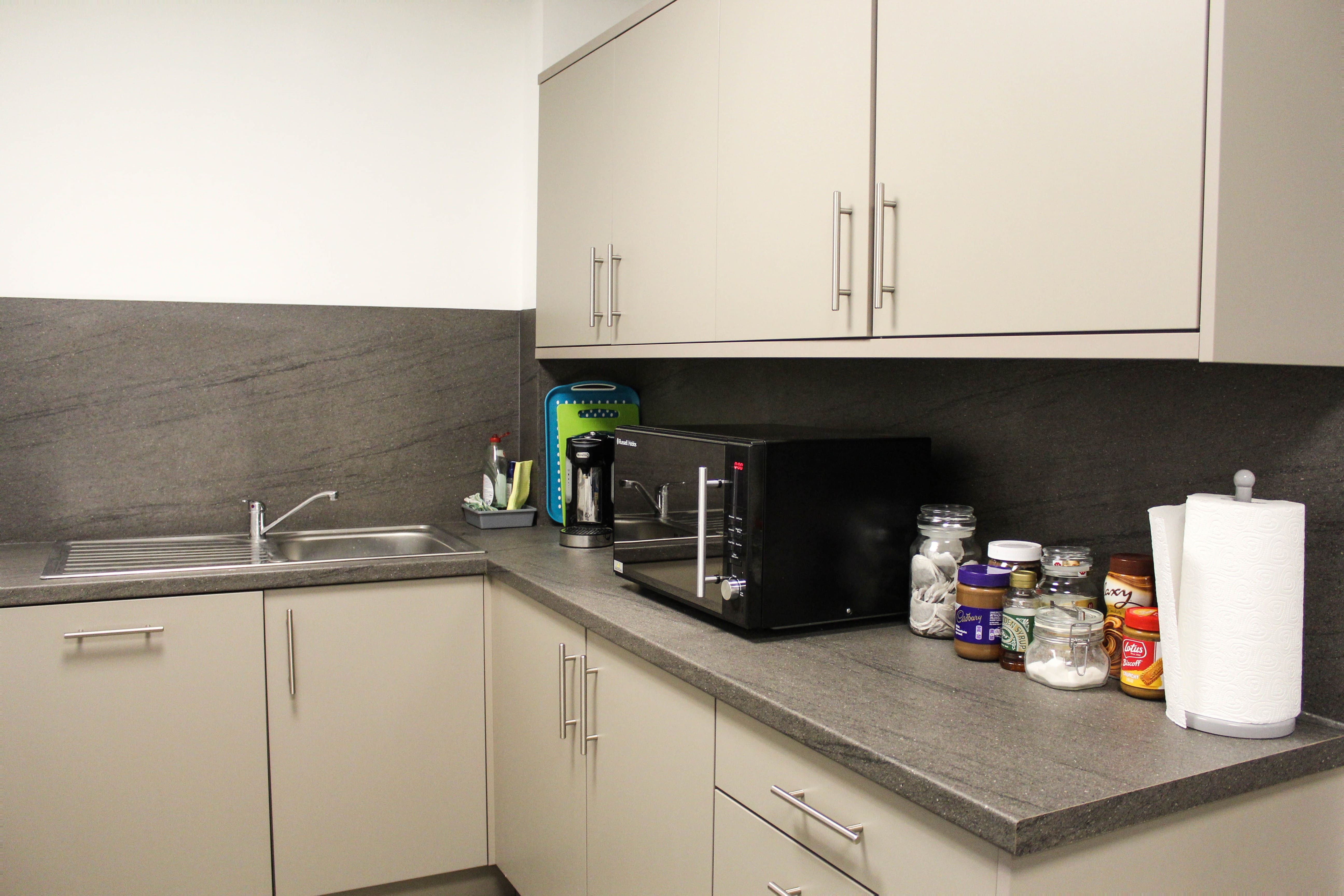 Glass Digital kitchen